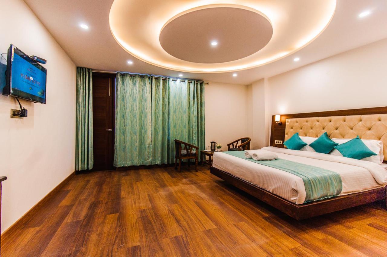 Misty Mountain Manali Hotel Bagian luar foto