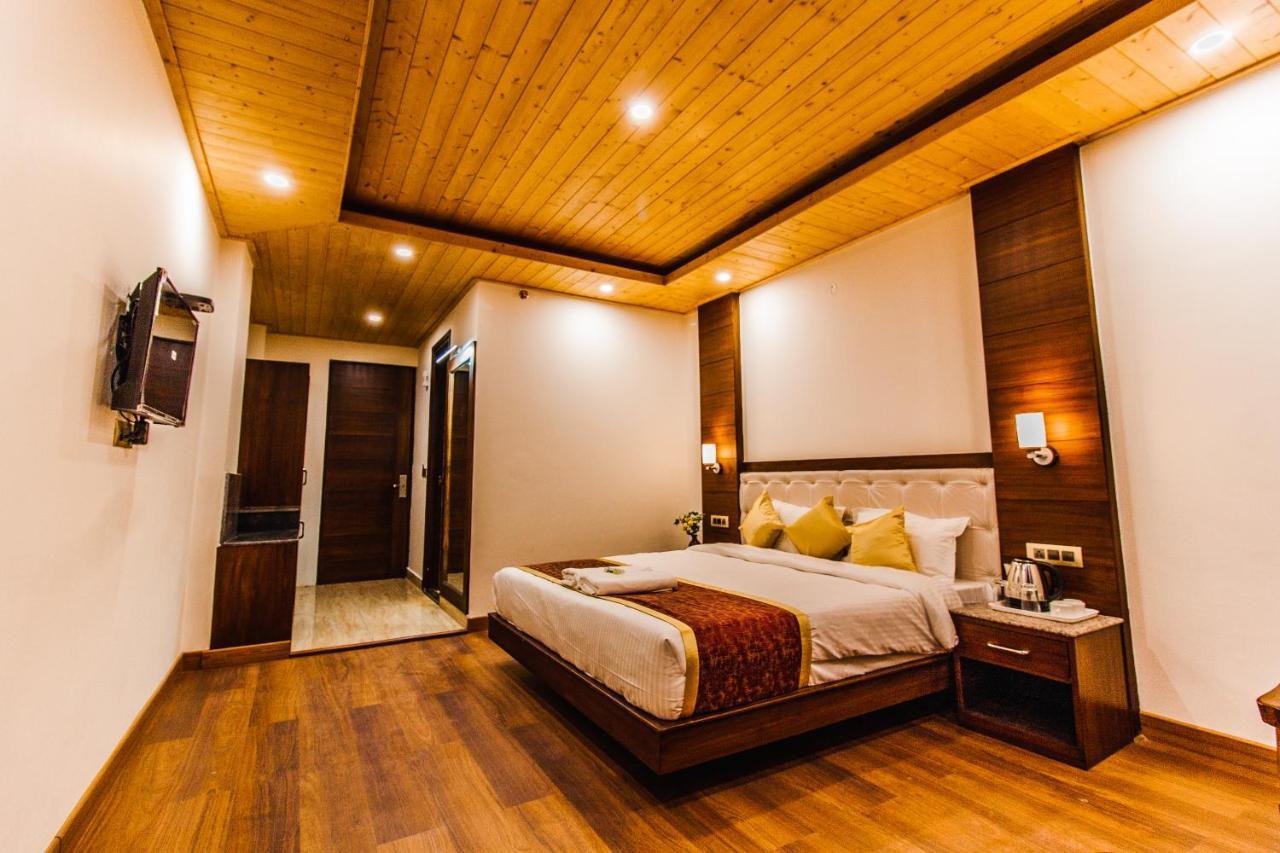 Misty Mountain Manali Hotel Bagian luar foto