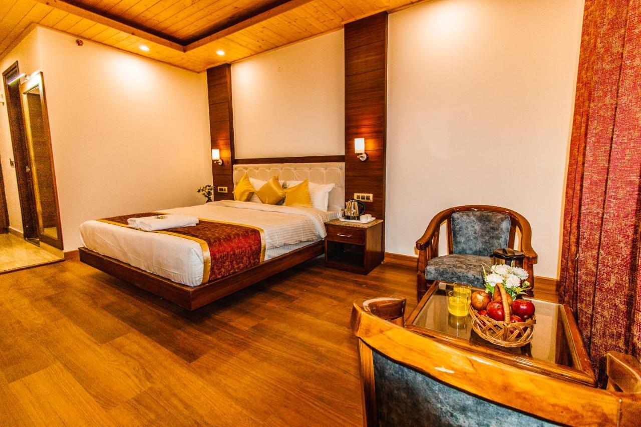 Misty Mountain Manali Hotel Bagian luar foto