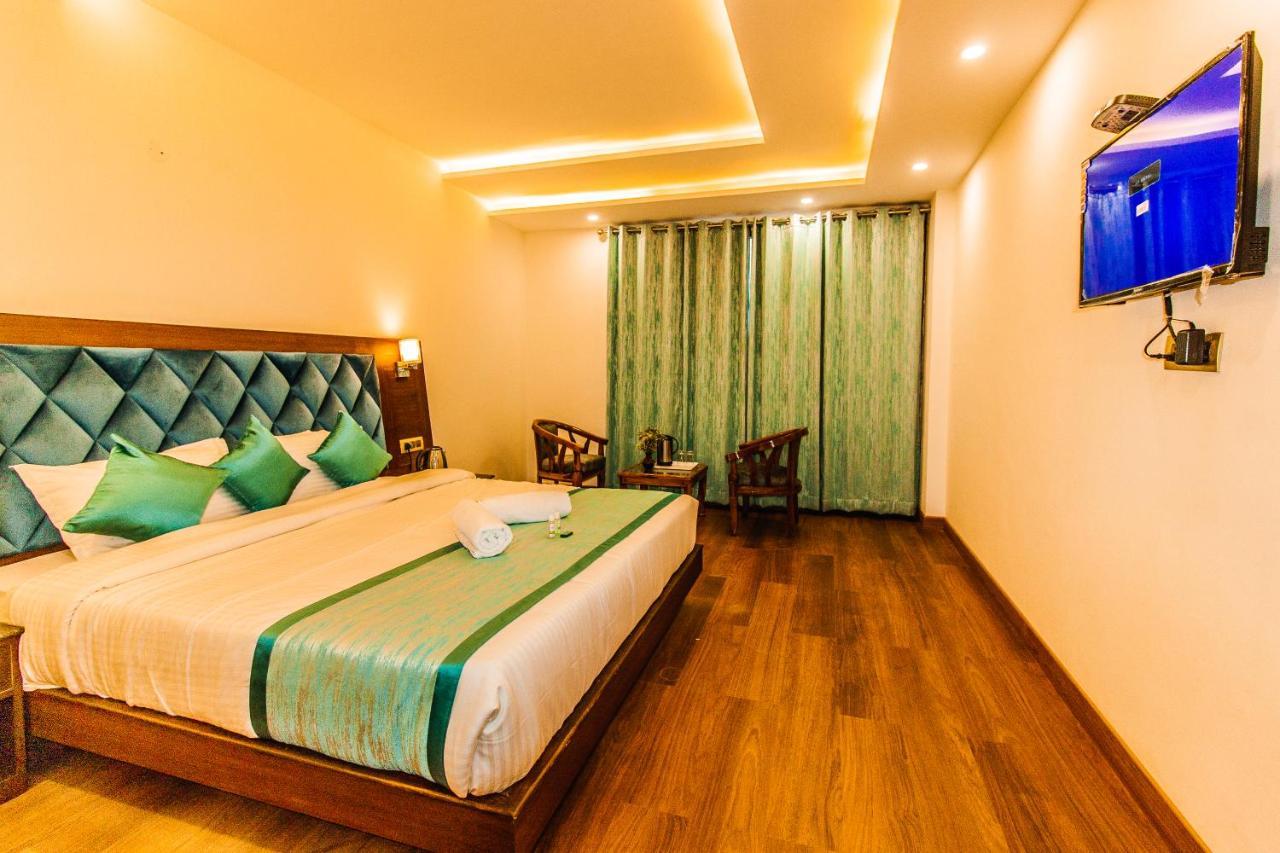 Misty Mountain Manali Hotel Bagian luar foto