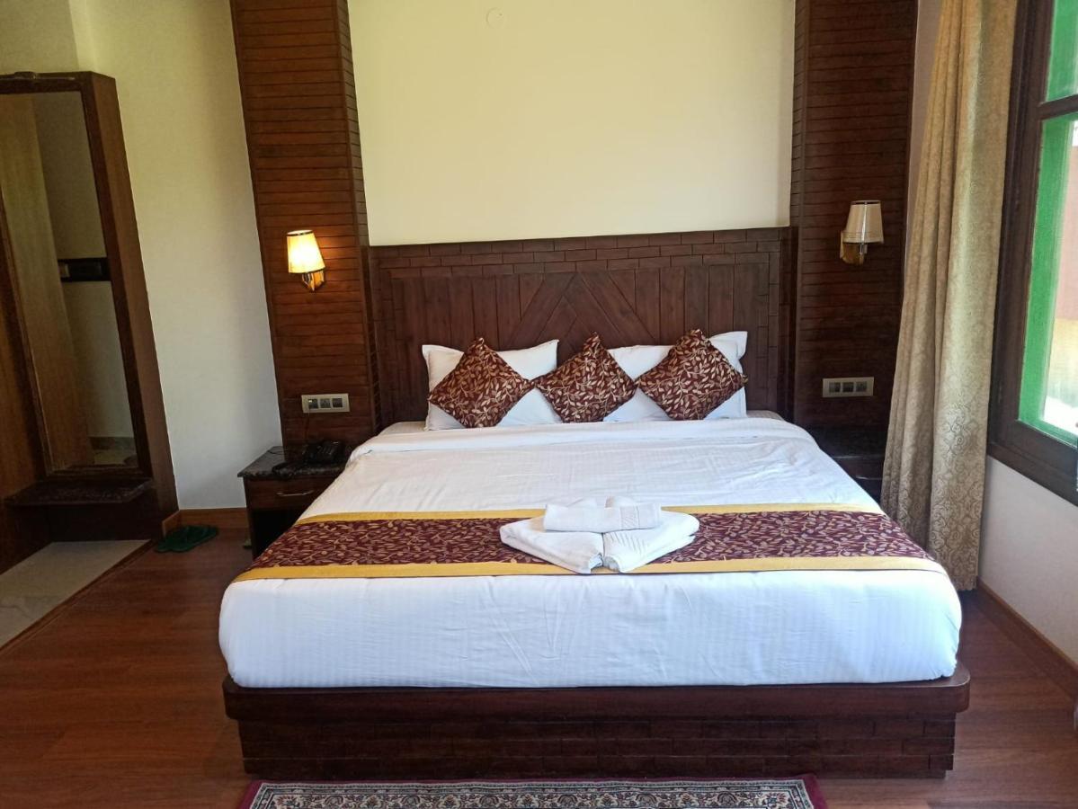 Misty Mountain Manali Hotel Bagian luar foto